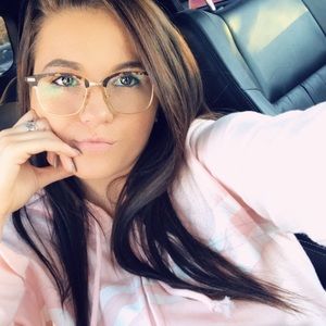 Meet your Posher, Kylie